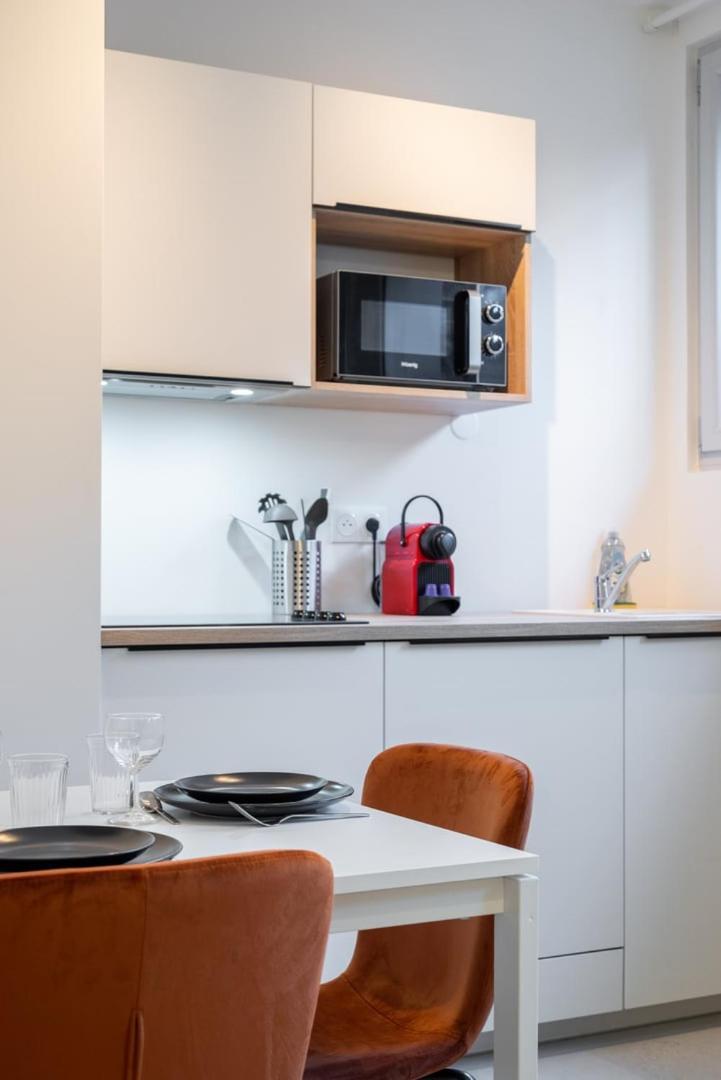 Renovated 1 Bedroom Apartment Λιλ Εξωτερικό φωτογραφία