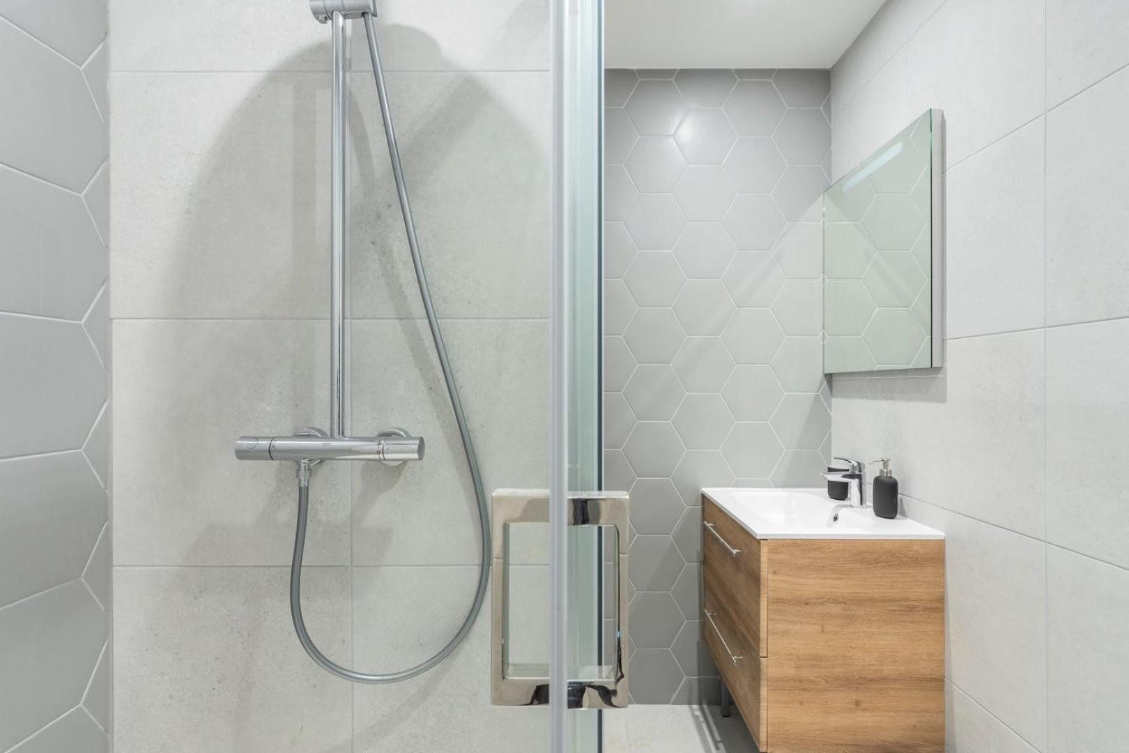 Renovated 1 Bedroom Apartment Λιλ Εξωτερικό φωτογραφία